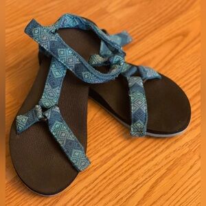 Walmart brand Sandals